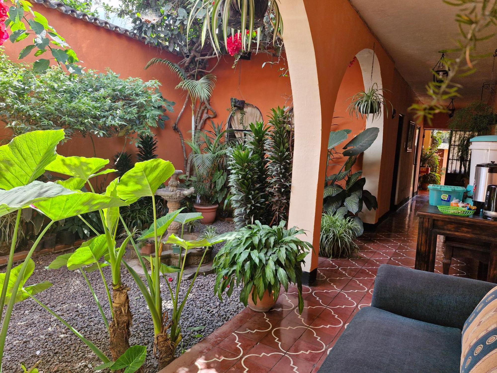 Hospedaje El Viajero Antigua Lli Екстериор снимка